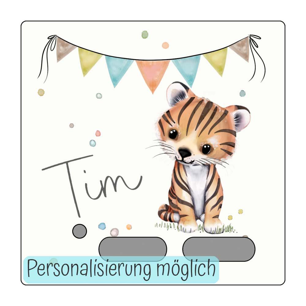 Personalisierte Toniebox Schutzfolie – Perfektes Schutz Zubehör als Geburtstags- & Weihnachtsgeschenk Tiger und Wimpel