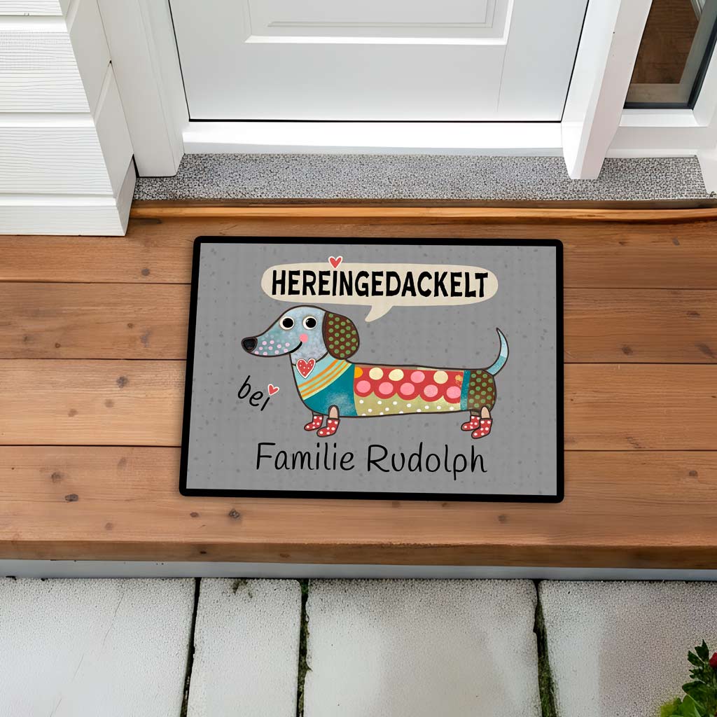 Lustiges Einweihungsgeschenk für Dackel-Mamas: Eine Fußmatte mit Dackel-Spruch im Vintage-Look