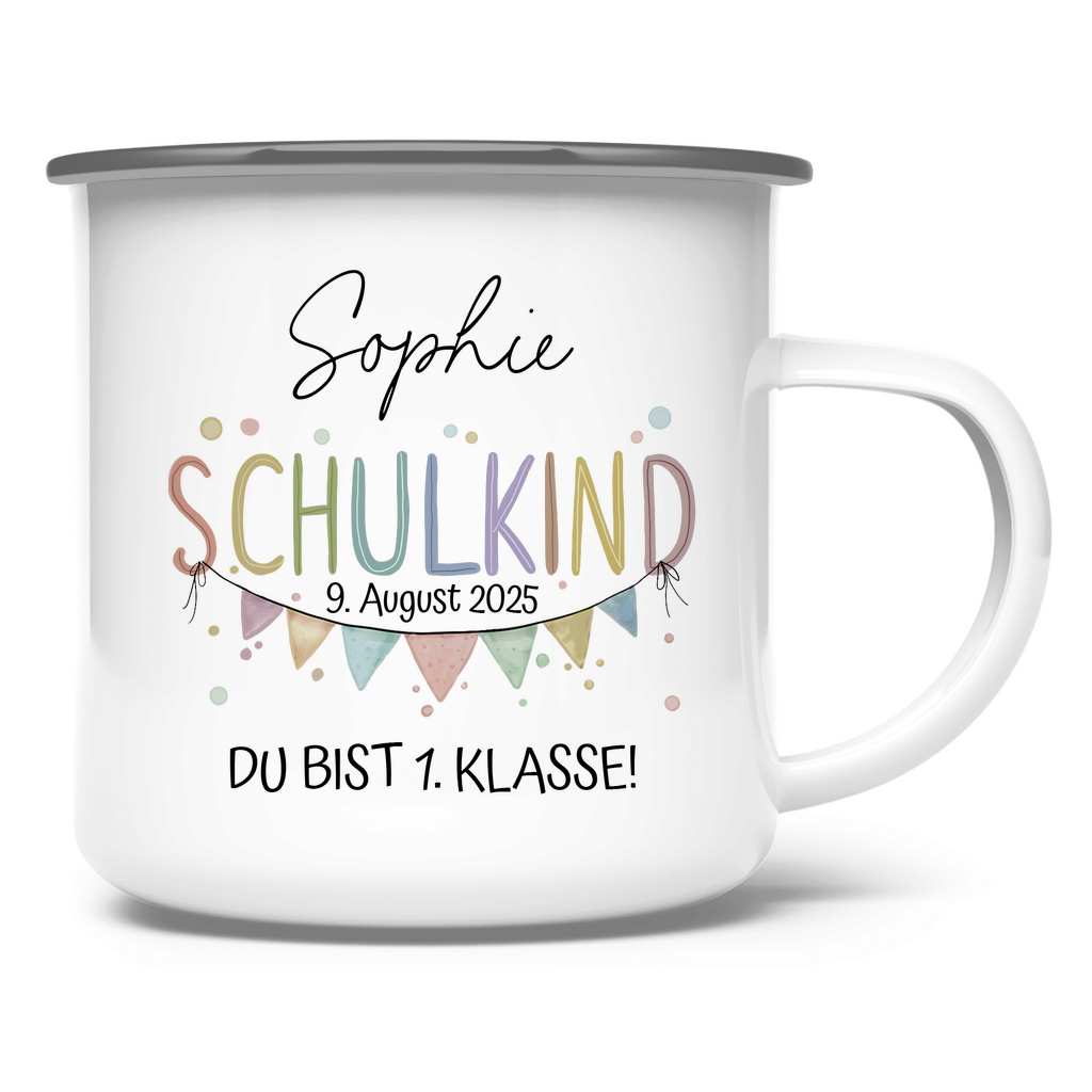 personalisierte Retro-Emailletasse als Geschenk zur Einschulung