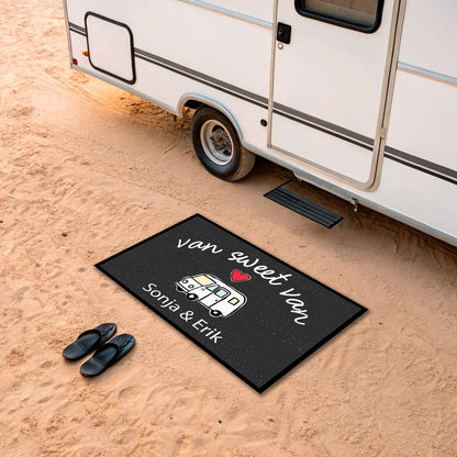 Die "van sweet van" Fußmatte – Personalisiert für dein rollendes Zuhause