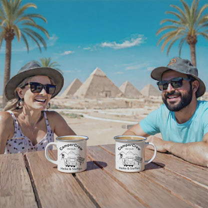 Der personalisierte "Crew" Emaille-Becher für Abenteurer
