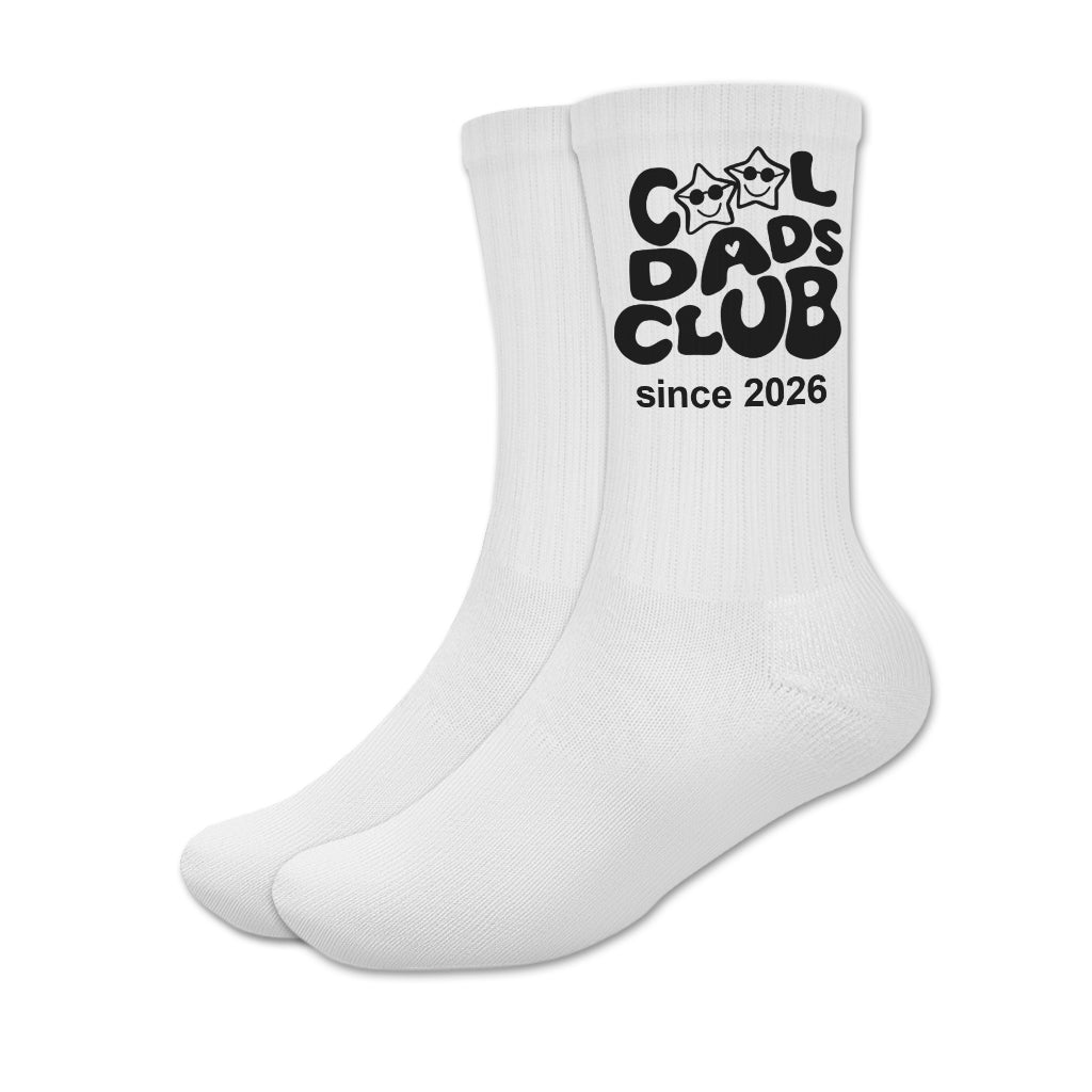 Detailaufnahme der elastischen Rippbündchen der Cool Dads Club Socken, die den optimalen Halt als tolles Geburtstagsgeschenk für Papa zeigen.