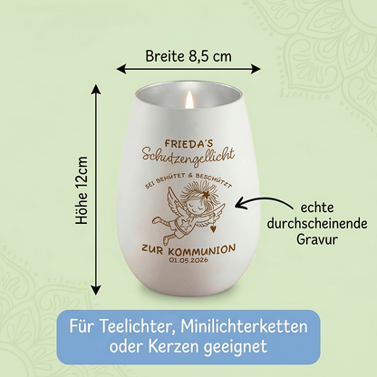 Weitere Informationen zum edlen Glas-Windlicht mit graviertem Schutzengel und dem Namen des Kindes, dekorierbar als stilvolle Tischdeko zur Kommunion.